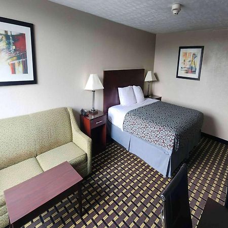 Days Inn By Wyndham Fort Wright Cincinnati Area Exteriér fotografie