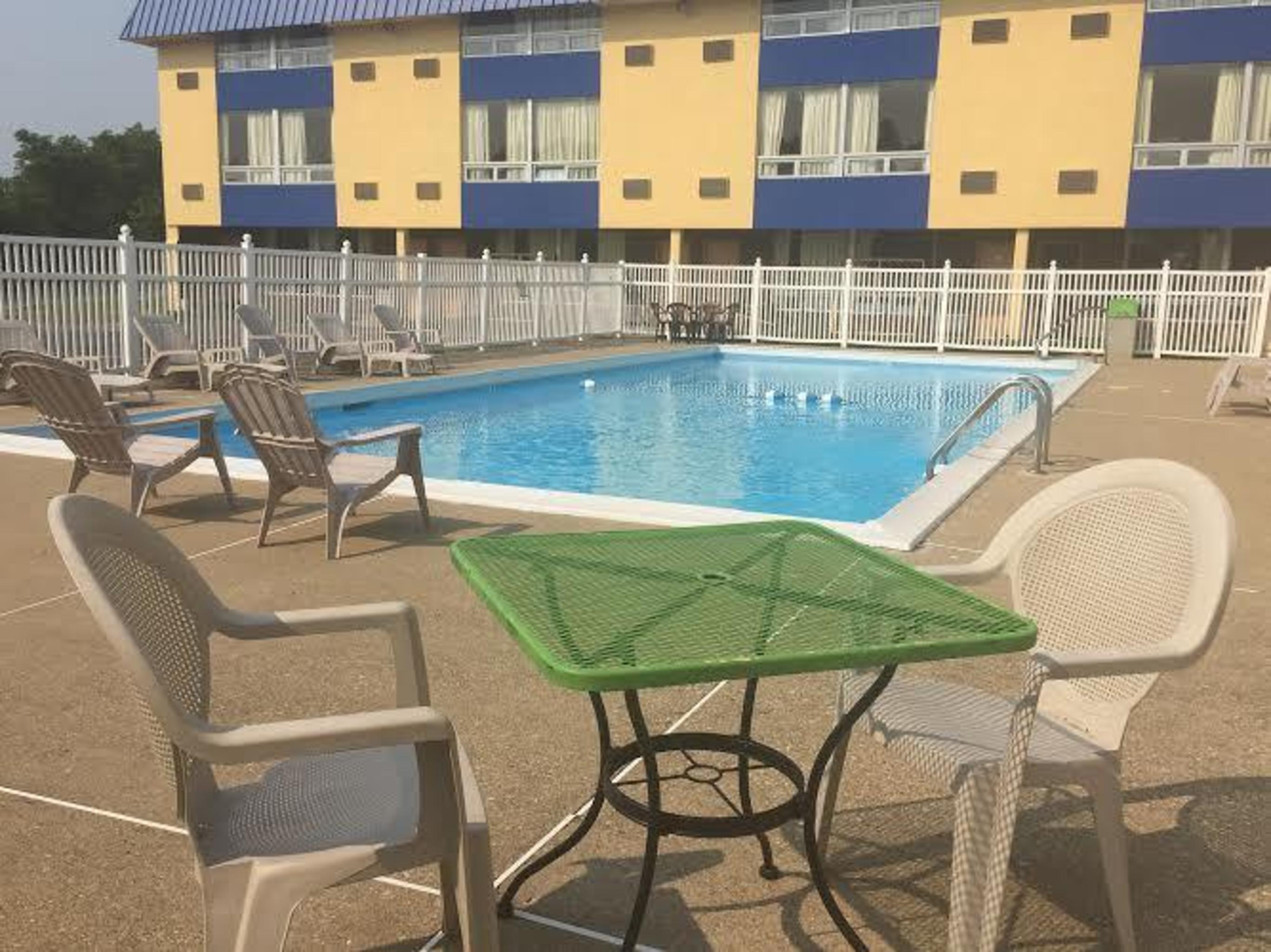 Days Inn By Wyndham Fort Wright Cincinnati Area Exteriér fotografie